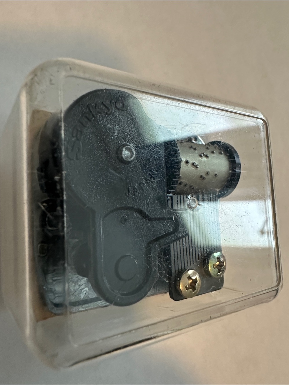 Sankyo Japan music box. Mechanism only. Wind up. ‘Send in the Clowns’